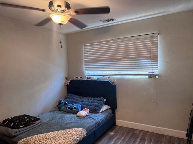 2151 S Pilgrim St, Stockton, CA 95206