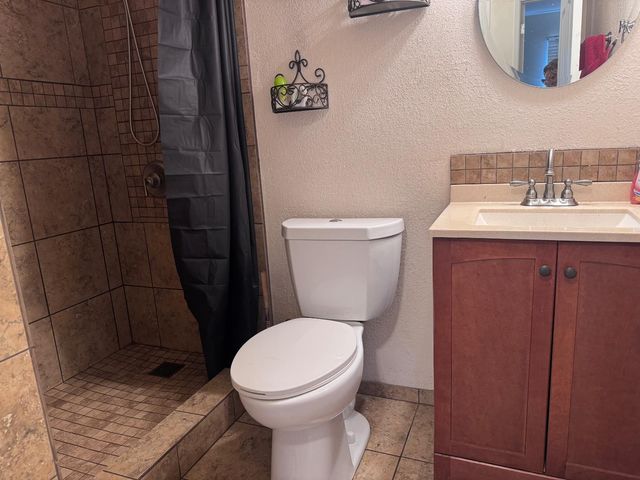 2151 S Pilgrim St, Stockton, CA 95206