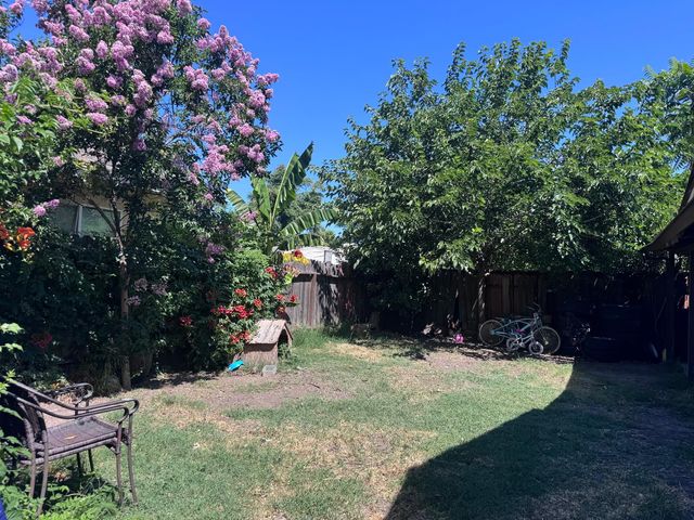 2151 S Pilgrim St, Stockton, CA 95206