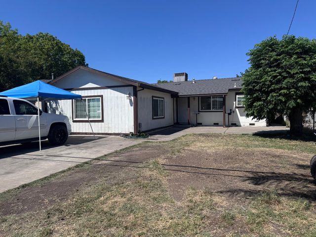 2151 S Pilgrim St, Stockton, CA 95206