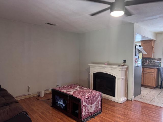 2151 S Pilgrim St, Stockton, CA 95206