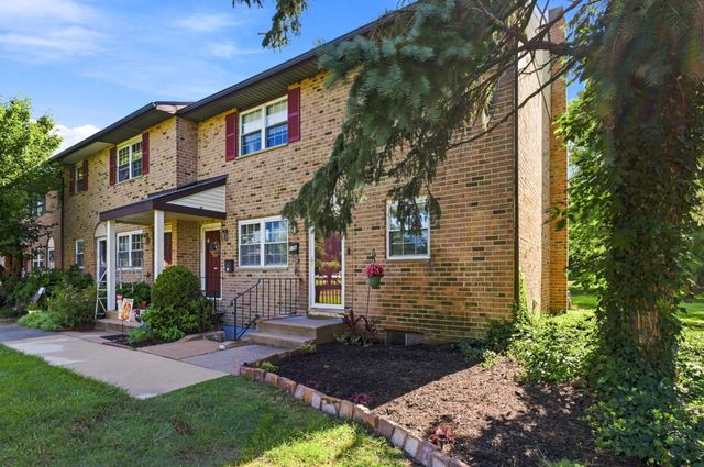176 EAVES MILL RD, Medford, NJ 08055