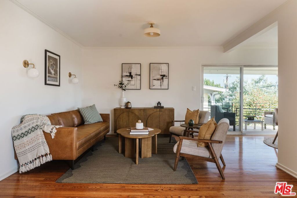 2021 Hillhurst Avenue 8, Los Angeles, CA 90027 — photo 4