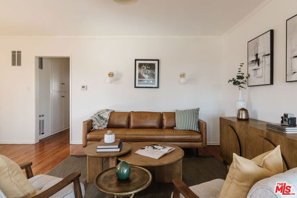 2021 Hillhurst Avenue 8, Los Angeles, CA 90027 — photo 5