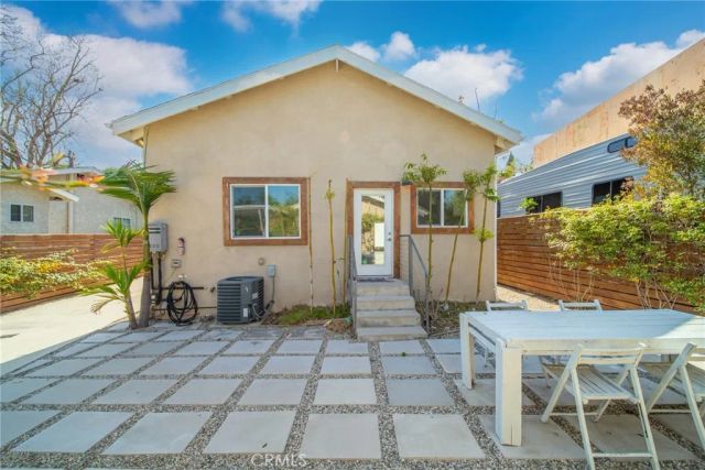 1036 N Avenue 50, Los Angeles, CA 90042