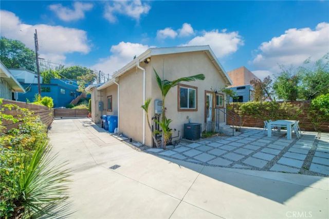 1036 N Avenue 50, Los Angeles, CA 90042
