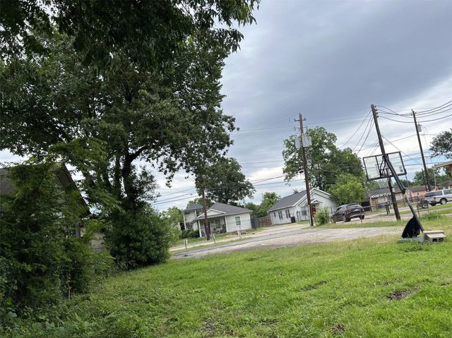 4416 Lyons Avenue, Houston, TX 77020