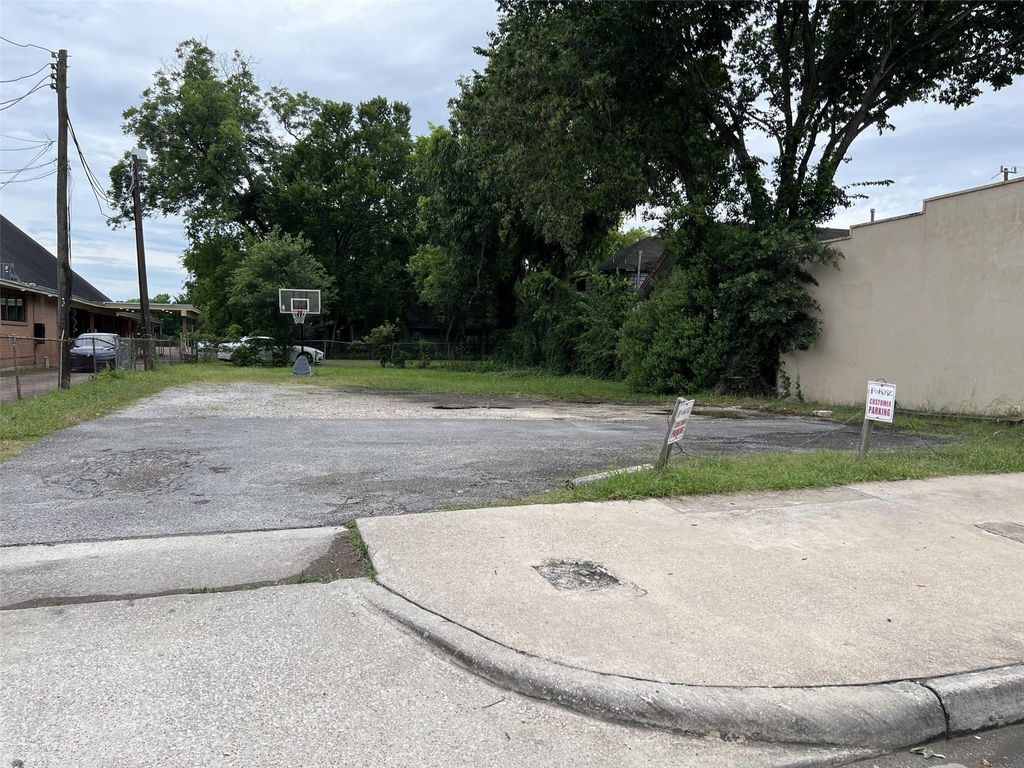 4416 Lyons Avenue, Houston, TX 77020