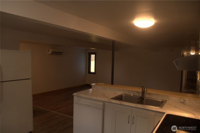 7136 Portal Way, Ferndale, WA 98248