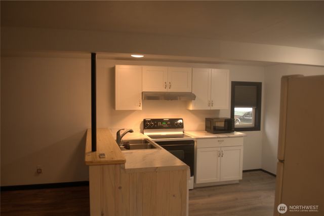 7136 Portal Way, Ferndale, WA 98248