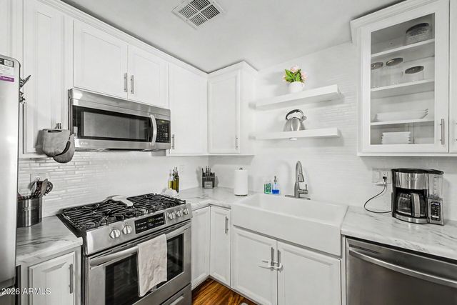 101 N 3RD Avenue, Avondale, AZ 85323