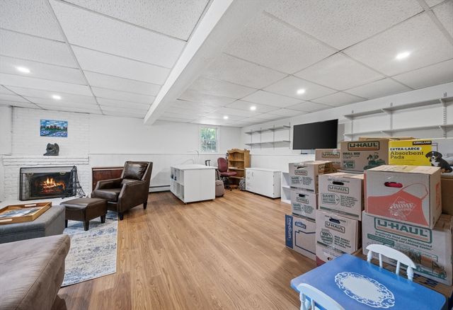 16 Pequot Ter, Plymouth, MA 02360