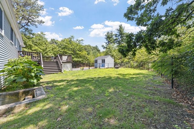 16 Pequot Ter, Plymouth, MA 02360