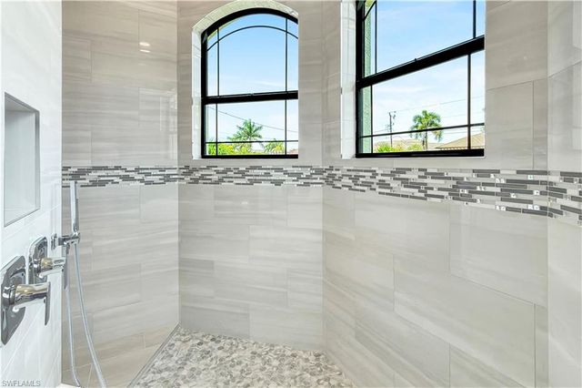 4403 SW 10th AVE, Cape Coral, FL 33914
