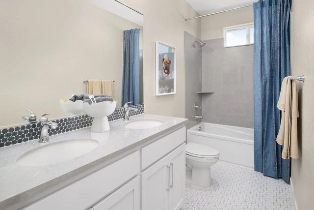 3951 Aura Way, Rancho Cordova, CA 95742