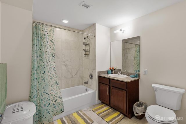 110 Somerset Street 2205, New Brunswick, NJ 08901