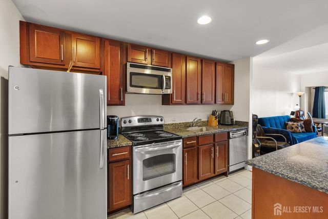 110 Somerset Street 2205, New Brunswick, NJ 08901