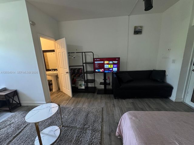 11 NW 47th Terrace 1B, Miami, FL 33127