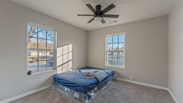 404 Amber Street, Huntsville, AR 72740