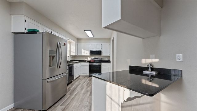 404 Amber Street, Huntsville, AR 72740