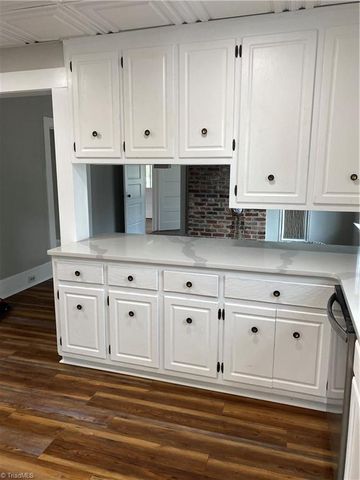 363 Periwinkle Road, Eden, NC 27288
