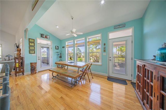 1325 Chaumont Avenue, Mobile, AL 36610