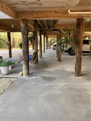 1325 Chaumont Avenue, Mobile, AL 36610