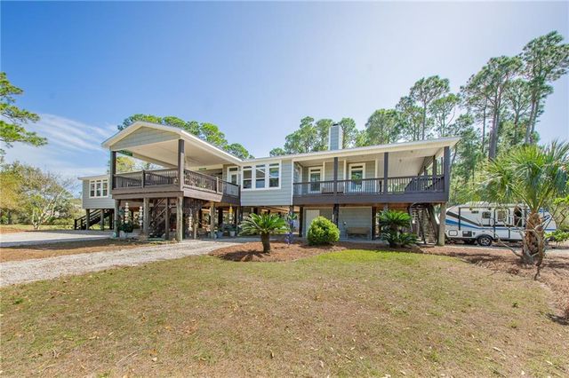 1325 Chaumont Avenue, Mobile, AL 36610