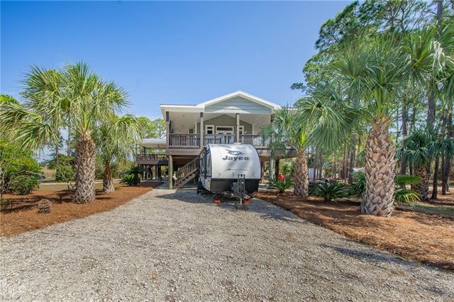 1325 Chaumont Avenue, Mobile, AL 36610