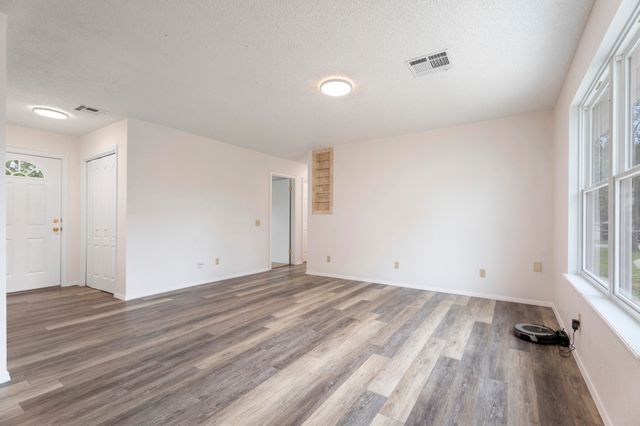 28102 S 631 Drive, Grove, OK 74344