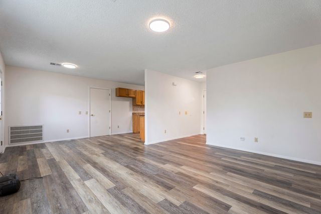 28102 S 631 Drive, Grove, OK 74344