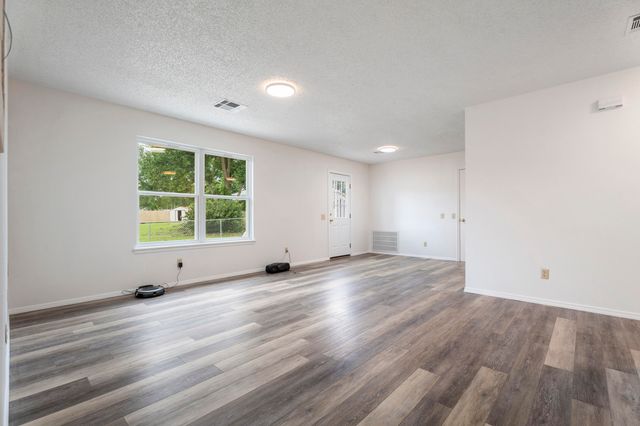 28102 S 631 Drive, Grove, OK 74344