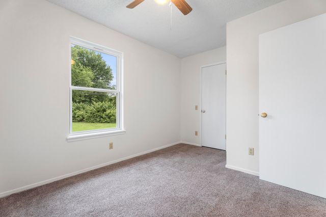 28102 S 631 Drive, Grove, OK 74344