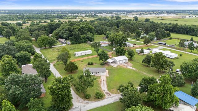 28102 S 631 Drive, Grove, OK 74344