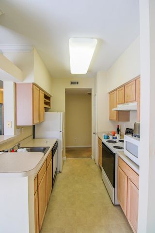 700 Daniel Ellis Drive 5203, Charleston, SC 29412