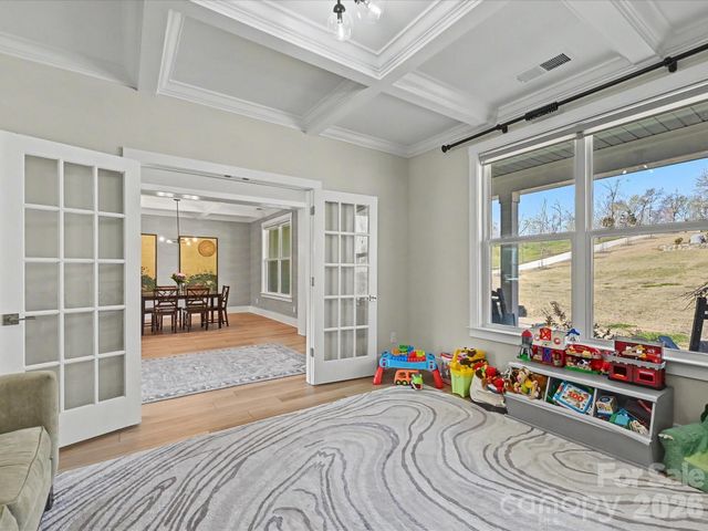 1052 Lakefront Woods, Belmont, NC 28012