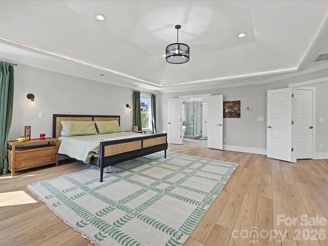 1052 Lakefront Woods, Belmont, NC 28012