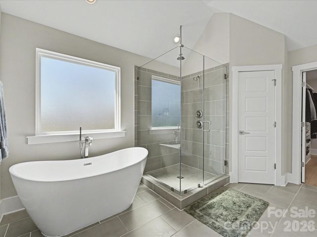 1052 Lakefront Woods, Belmont, NC 28012