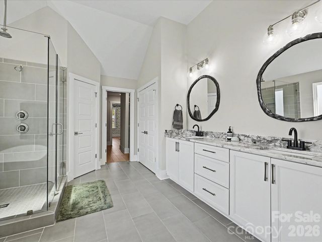 1052 Lakefront Woods, Belmont, NC 28012