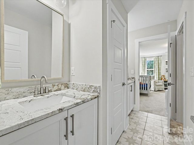 1052 Lakefront Woods, Belmont, NC 28012