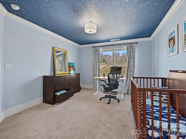 1052 Lakefront Woods, Belmont, NC 28012