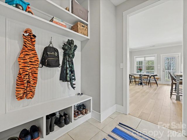 1052 Lakefront Woods, Belmont, NC 28012