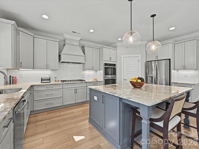 1052 Lakefront Woods, Belmont, NC 28012