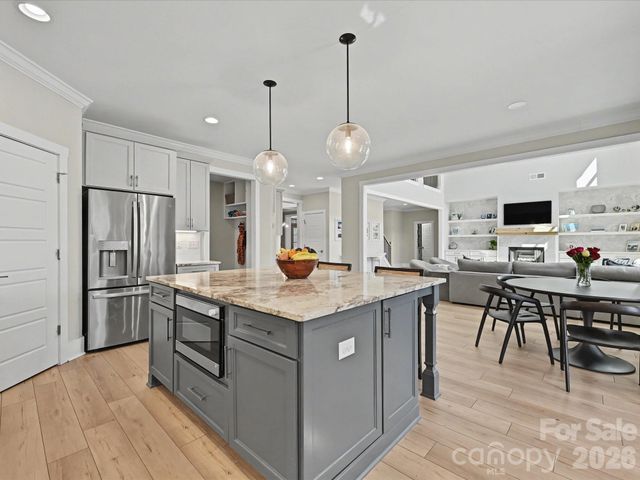 1052 Lakefront Woods, Belmont, NC 28012