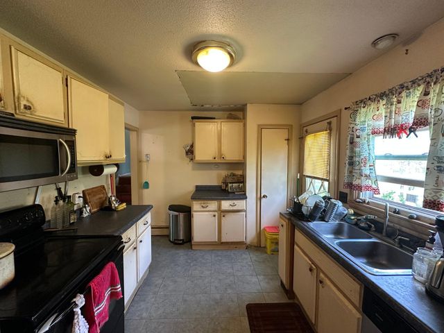 402 Grouse Street, Sandstone, MN 55072