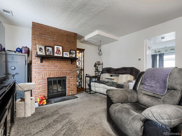 8763 Santa Fe Drive, Thornton, CO 80260