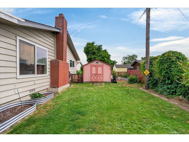 1300 VINE St, Albany, OR 97321
