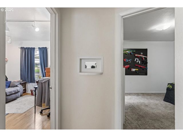 1300 VINE St, Albany, OR 97321