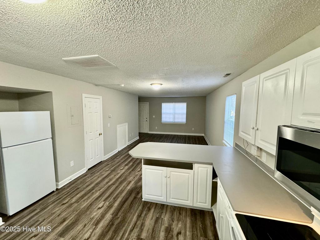 1904 E 3rd Street B, Greenville, NC 27858