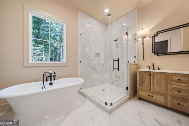 210 Lakeshore Drive, Eatonton, GA 31024